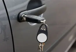 Nashville Expert Locksmith Nashville, TN 615-510-3149 - 14a-Car-unlock
